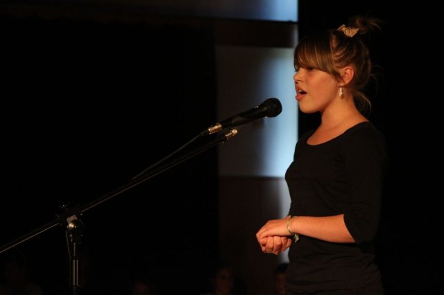 STACJA KULTURA - podsumowanie sezonu kulturalnego 2013/2014,  26 czerwca 2014 r.,  wystąpili: Małe Formy Teatralne, Klub Piosenki i Poezji, Dziecięcy Zespół Teatralny DO GÓRY, Mała Wielkopolska, Zespół Tańca AKCENT i MINIAKCENT.